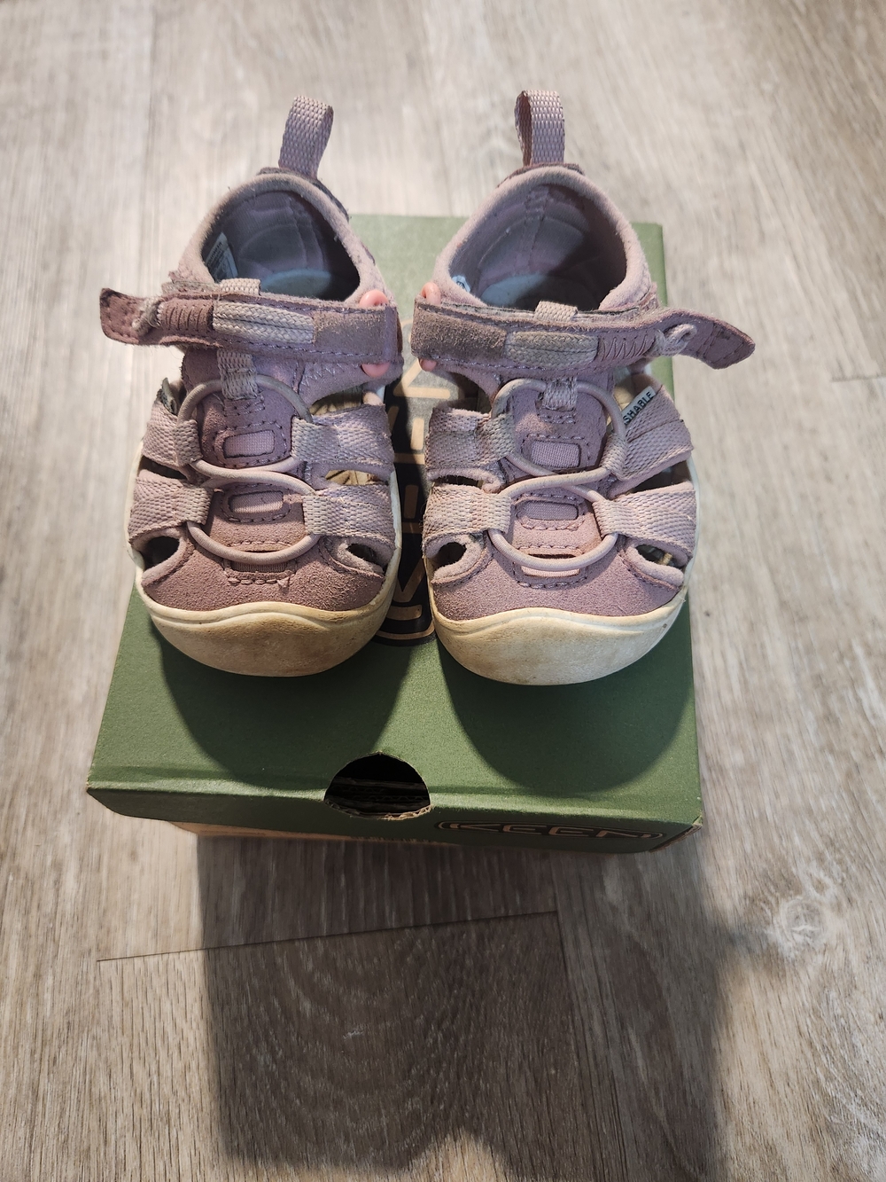 Keen Moxie Closed-Toe Sandals